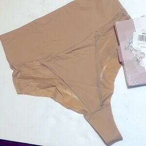 NEW Curvy Firm Shaping Thong XL Smooth Tex no-pinch waist Tan Shapewear Briefs